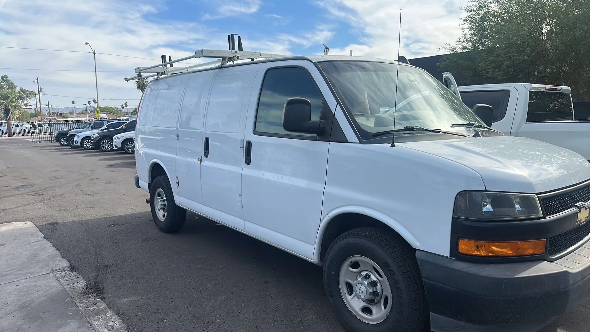 chevrolet express cargo 2018 1GCWGAFG8J1184454 image chevrolet express cargo 2018 1GCWGAFG8J1184454 image